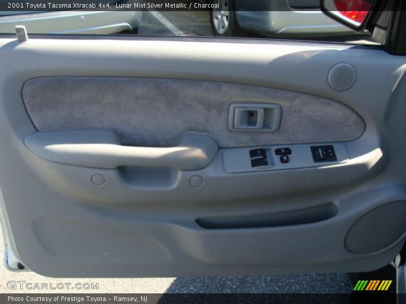 Lunar Mist Silver Metallic / Charcoal 2001 Toyota Tacoma Xtracab 4x4
