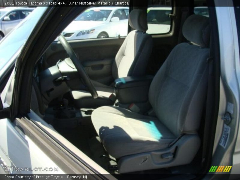 Lunar Mist Silver Metallic / Charcoal 2001 Toyota Tacoma Xtracab 4x4