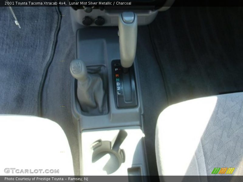 Lunar Mist Silver Metallic / Charcoal 2001 Toyota Tacoma Xtracab 4x4