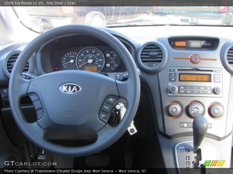 Fine Silver / Gray 2008 Kia Rondo LX V6