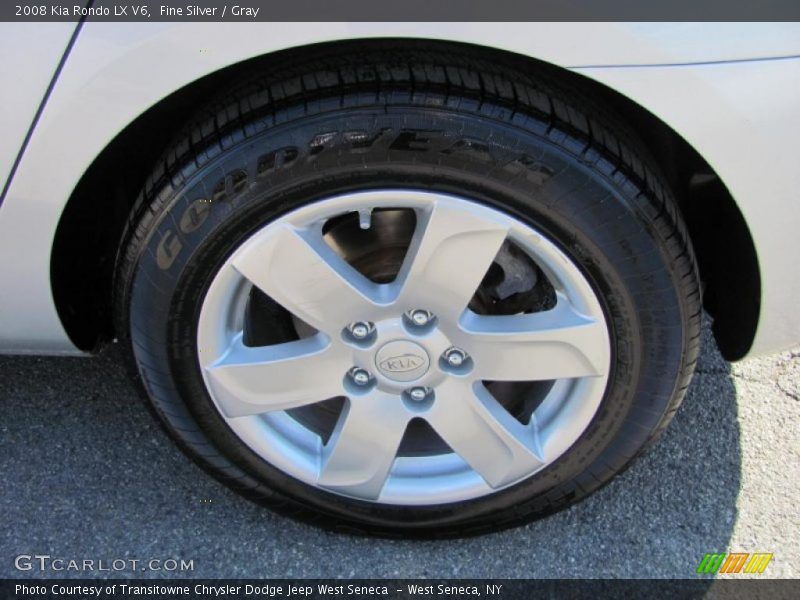 Fine Silver / Gray 2008 Kia Rondo LX V6