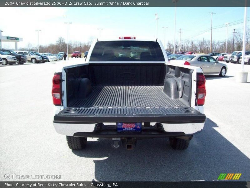 Summit White / Dark Charcoal 2004 Chevrolet Silverado 2500HD LS Crew Cab