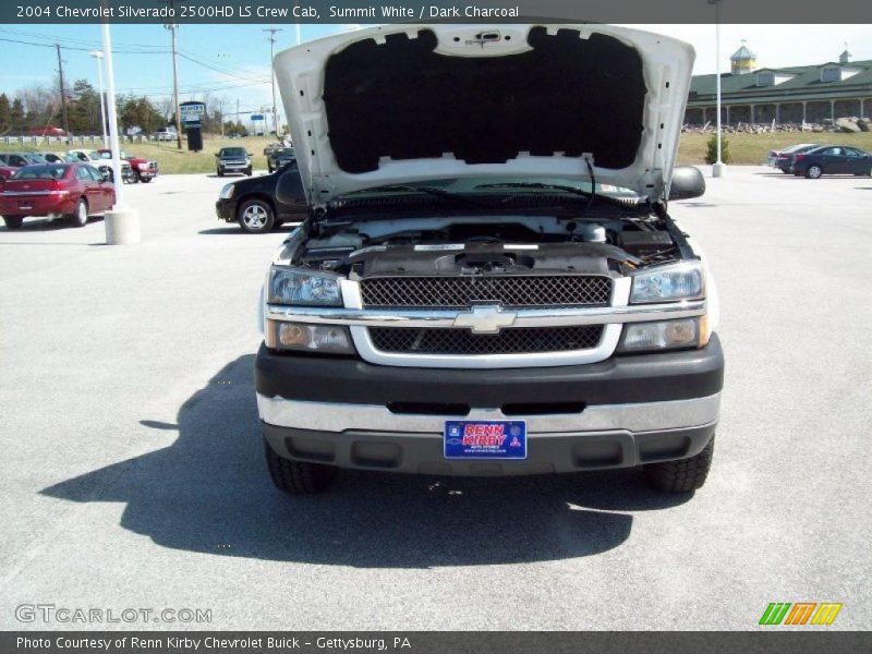 Summit White / Dark Charcoal 2004 Chevrolet Silverado 2500HD LS Crew Cab