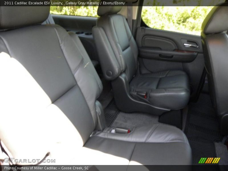Galaxy Gray Metallic / Ebony/Ebony 2011 Cadillac Escalade ESV Luxury