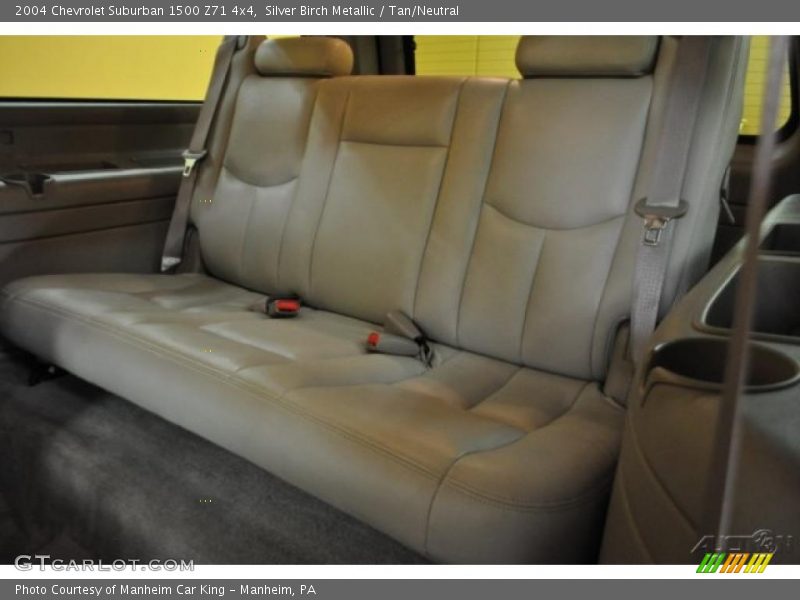 Silver Birch Metallic / Tan/Neutral 2004 Chevrolet Suburban 1500 Z71 4x4