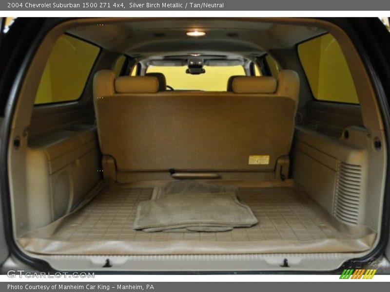  2004 Suburban 1500 Z71 4x4 Trunk