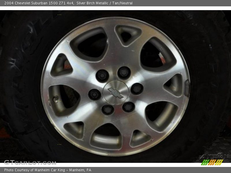 Silver Birch Metallic / Tan/Neutral 2004 Chevrolet Suburban 1500 Z71 4x4