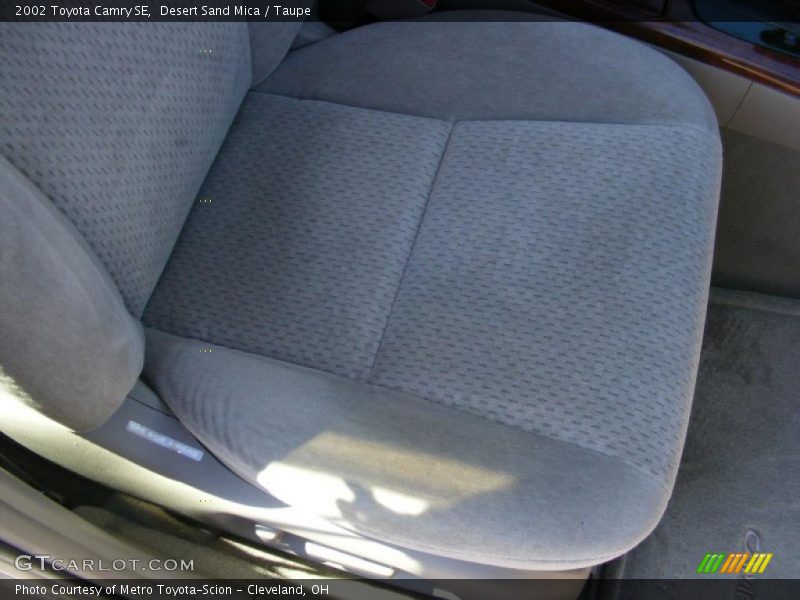 Desert Sand Mica / Taupe 2002 Toyota Camry SE