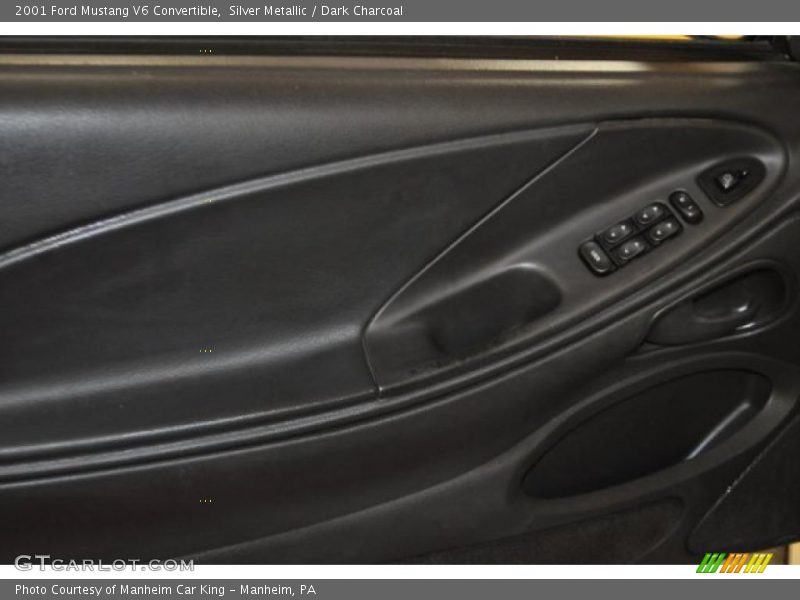 Silver Metallic / Dark Charcoal 2001 Ford Mustang V6 Convertible