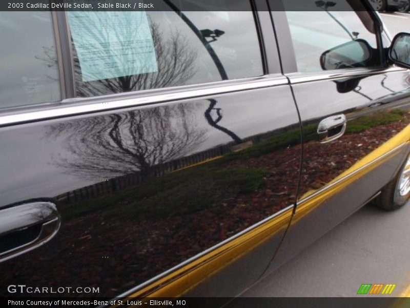 Sable Black / Black 2003 Cadillac DeVille Sedan