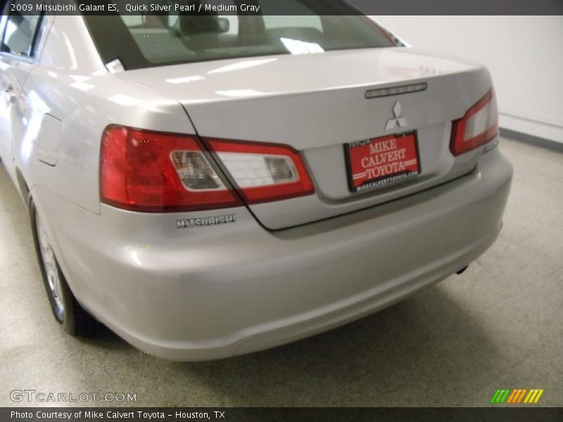 Quick Silver Pearl / Medium Gray 2009 Mitsubishi Galant ES