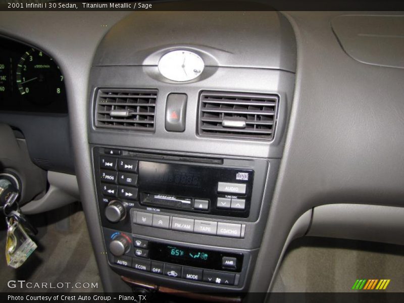 Titanium Metallic / Sage 2001 Infiniti I 30 Sedan