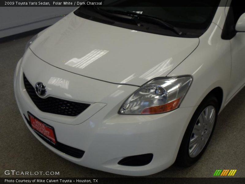 Polar White / Dark Charcoal 2009 Toyota Yaris Sedan