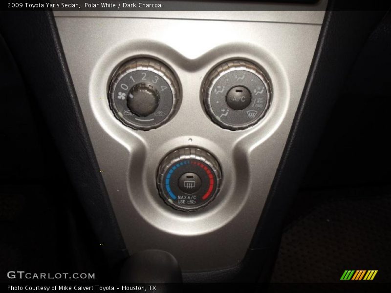 Polar White / Dark Charcoal 2009 Toyota Yaris Sedan