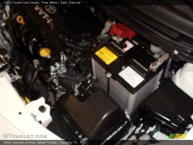 Polar White / Dark Charcoal 2009 Toyota Yaris Sedan