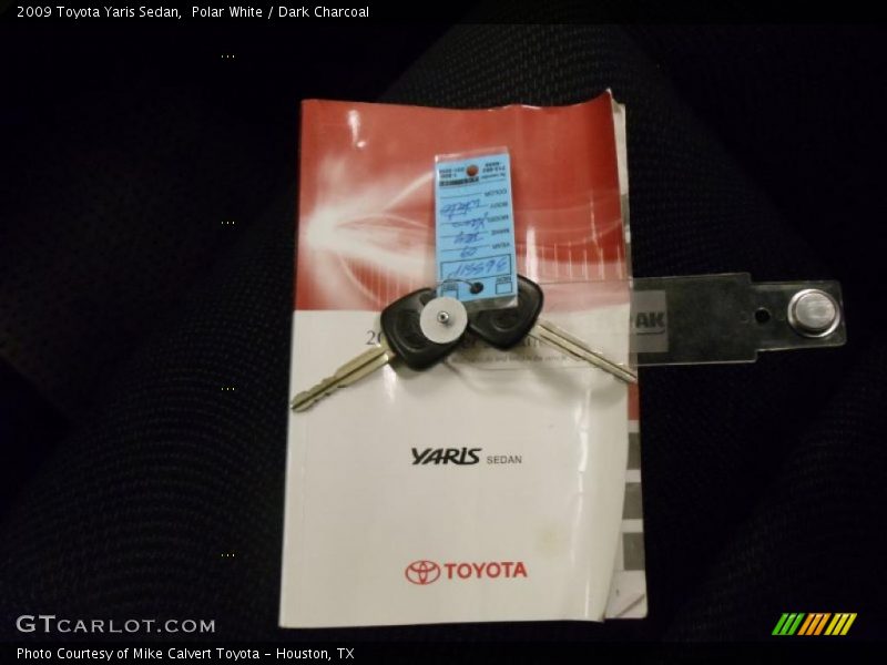 Polar White / Dark Charcoal 2009 Toyota Yaris Sedan