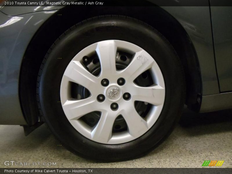 Magnetic Gray Metallic / Ash Gray 2010 Toyota Camry LE