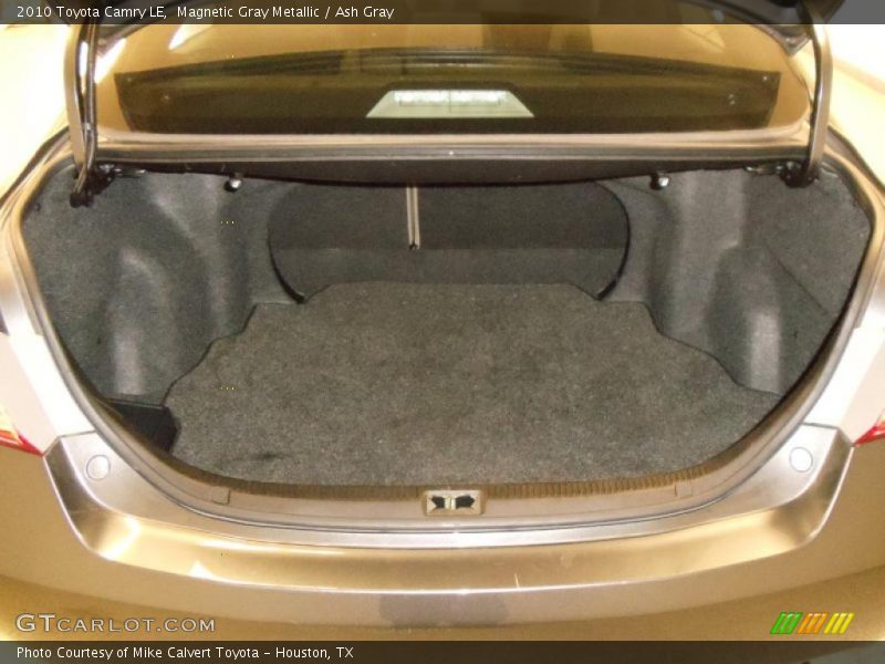 Magnetic Gray Metallic / Ash Gray 2010 Toyota Camry LE
