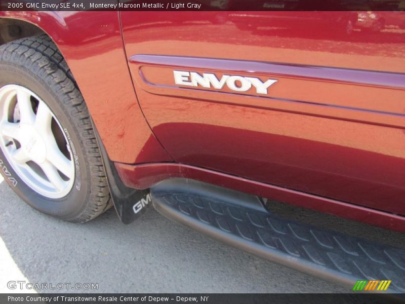 Monterey Maroon Metallic / Light Gray 2005 GMC Envoy SLE 4x4
