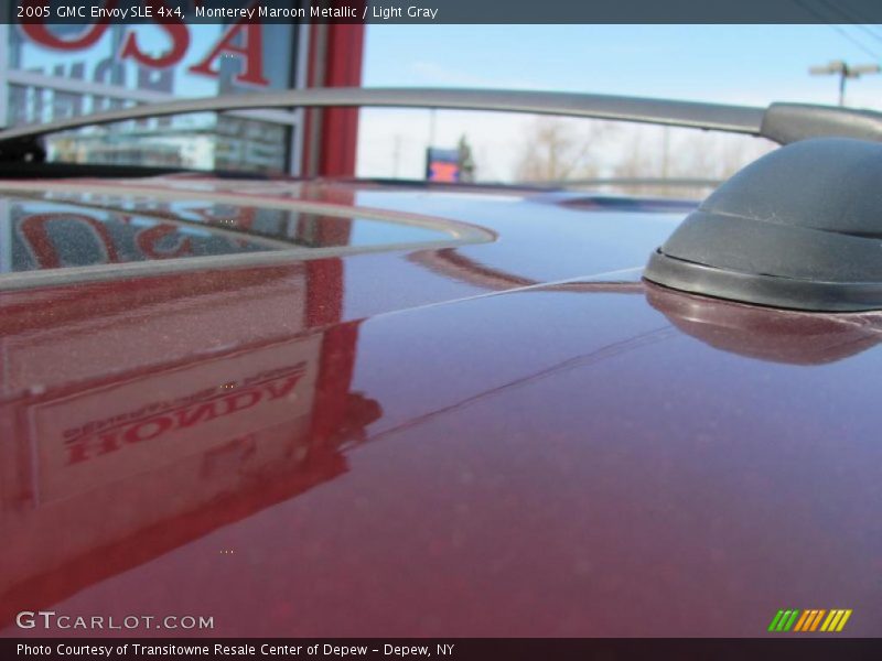 Monterey Maroon Metallic / Light Gray 2005 GMC Envoy SLE 4x4