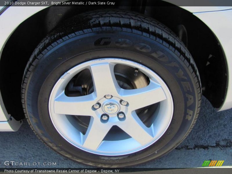 Bright Silver Metallic / Dark Slate Gray 2010 Dodge Charger SXT