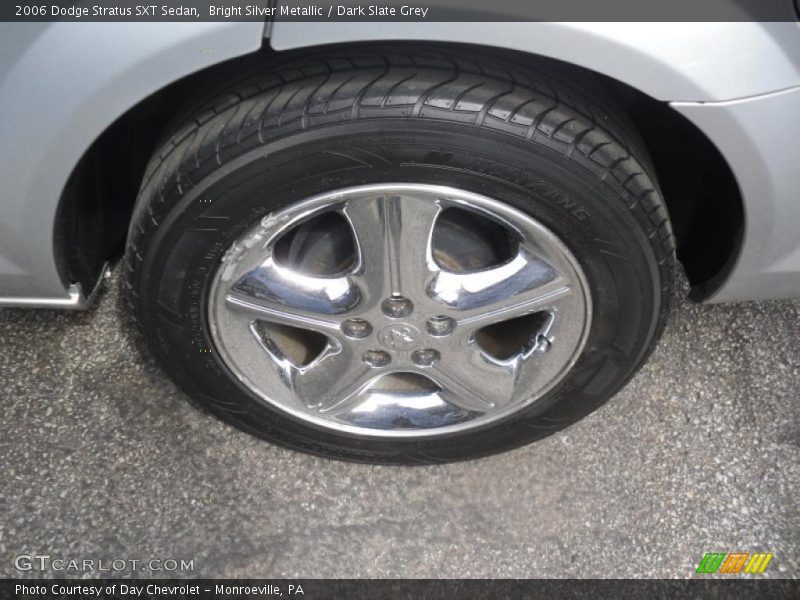 Bright Silver Metallic / Dark Slate Grey 2006 Dodge Stratus SXT Sedan