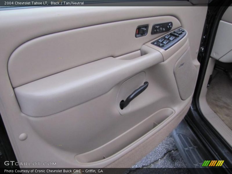 Black / Tan/Neutral 2004 Chevrolet Tahoe LT