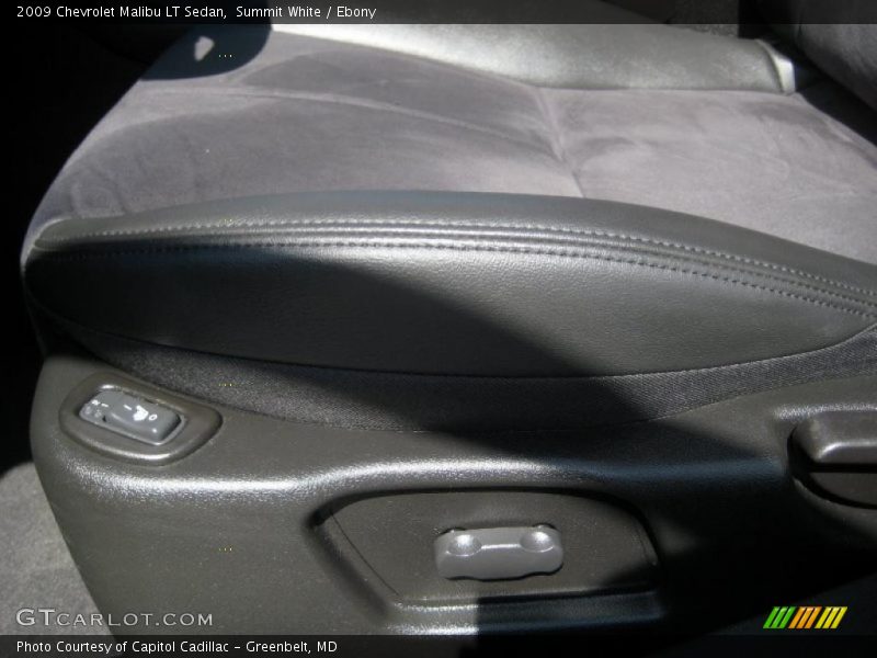 Summit White / Ebony 2009 Chevrolet Malibu LT Sedan