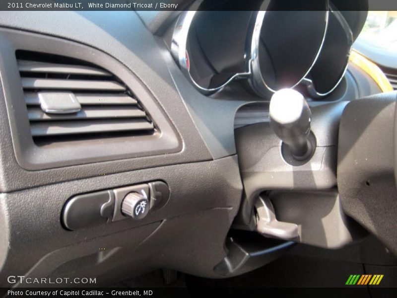 White Diamond Tricoat / Ebony 2011 Chevrolet Malibu LT