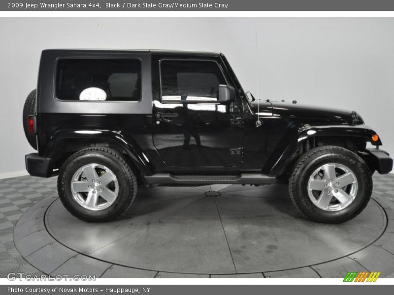  2009 Wrangler Sahara 4x4 Black