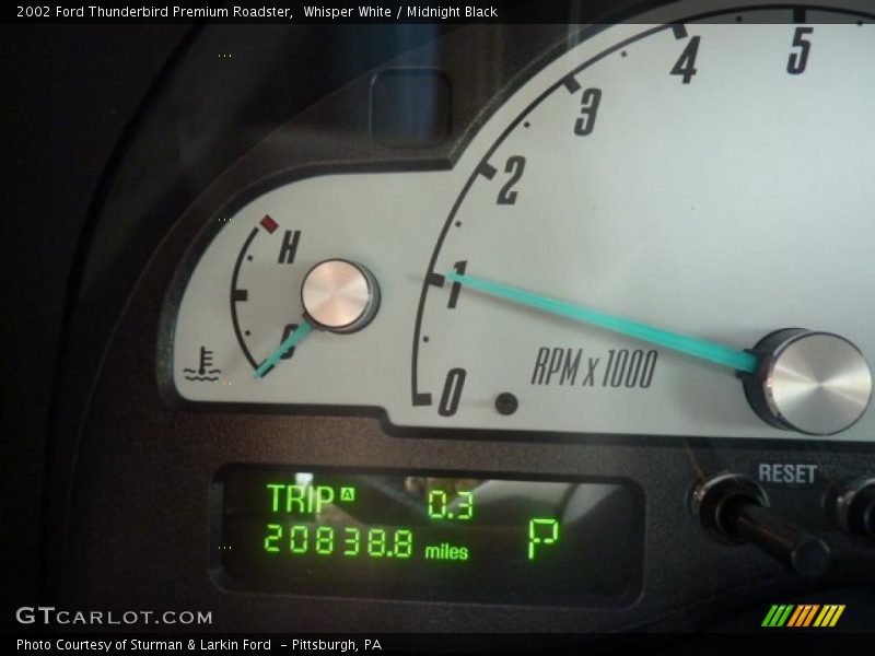 Whisper White / Midnight Black 2002 Ford Thunderbird Premium Roadster