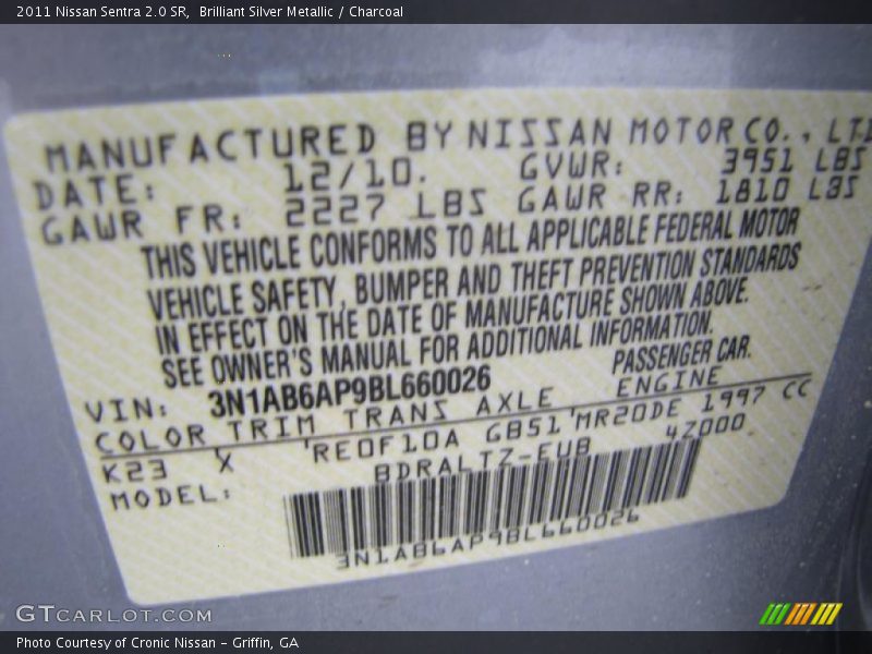 Brilliant Silver Metallic / Charcoal 2011 Nissan Sentra 2.0 SR