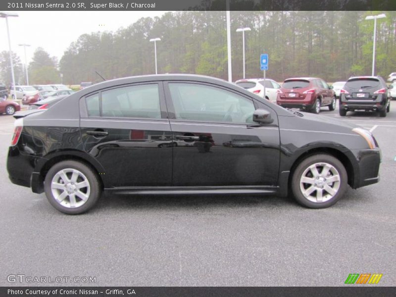 Super Black / Charcoal 2011 Nissan Sentra 2.0 SR