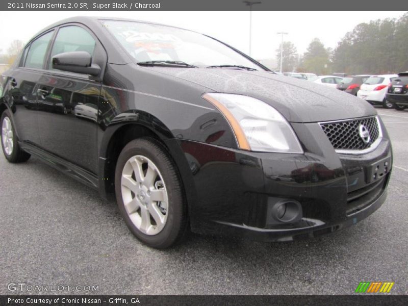 Super Black / Charcoal 2011 Nissan Sentra 2.0 SR