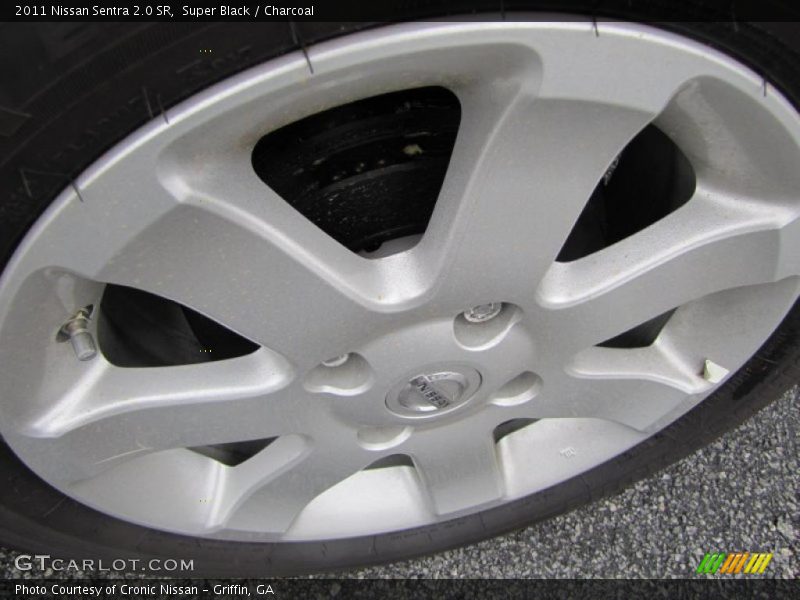 Super Black / Charcoal 2011 Nissan Sentra 2.0 SR