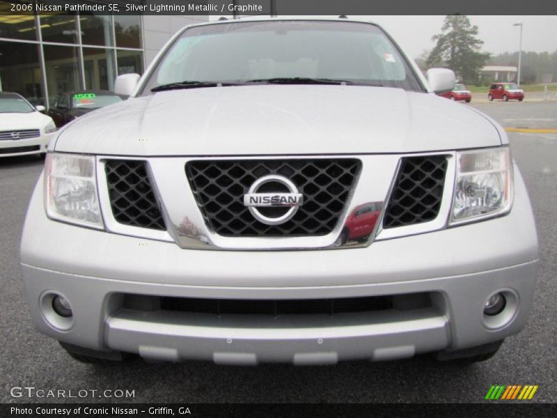 Silver Lightning Metallic / Graphite 2006 Nissan Pathfinder SE