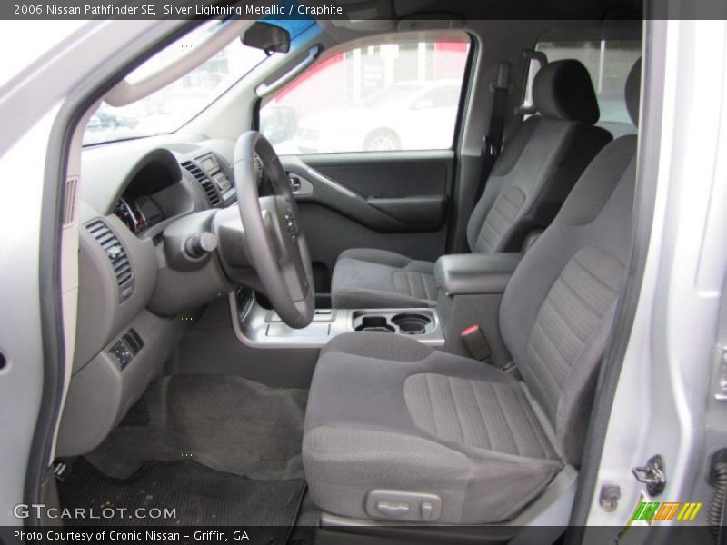 2006 Pathfinder SE Graphite Interior