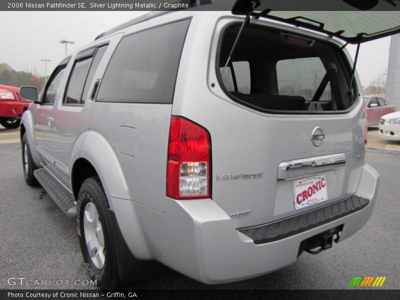 Silver Lightning Metallic / Graphite 2006 Nissan Pathfinder SE