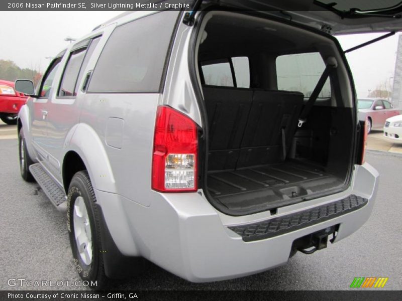 Silver Lightning Metallic / Graphite 2006 Nissan Pathfinder SE