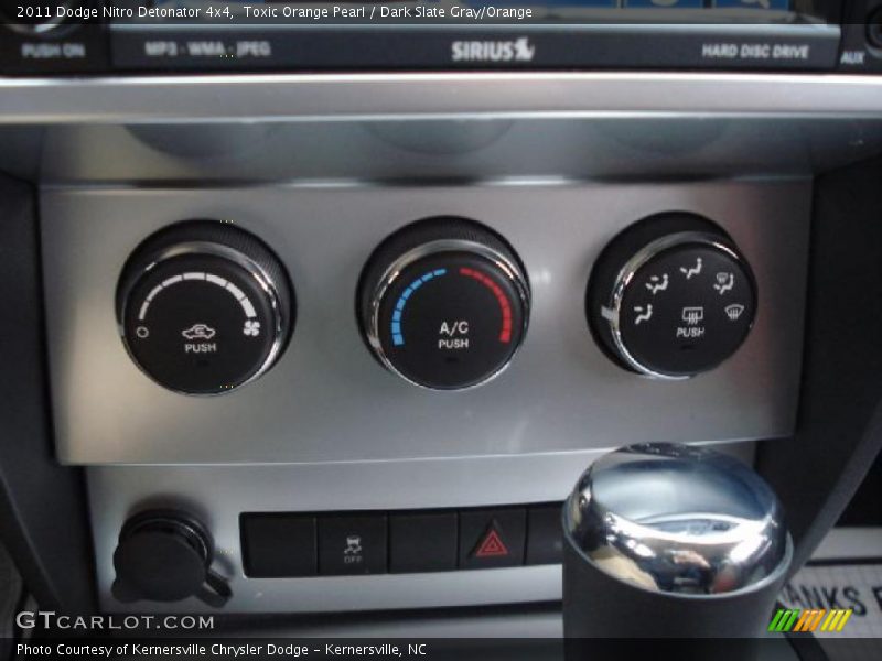 Controls of 2011 Nitro Detonator 4x4