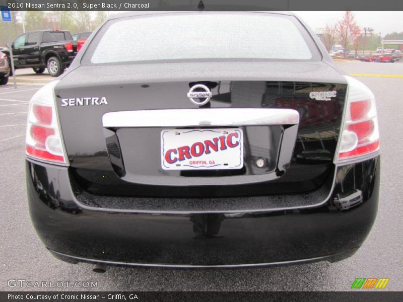 Super Black / Charcoal 2010 Nissan Sentra 2.0