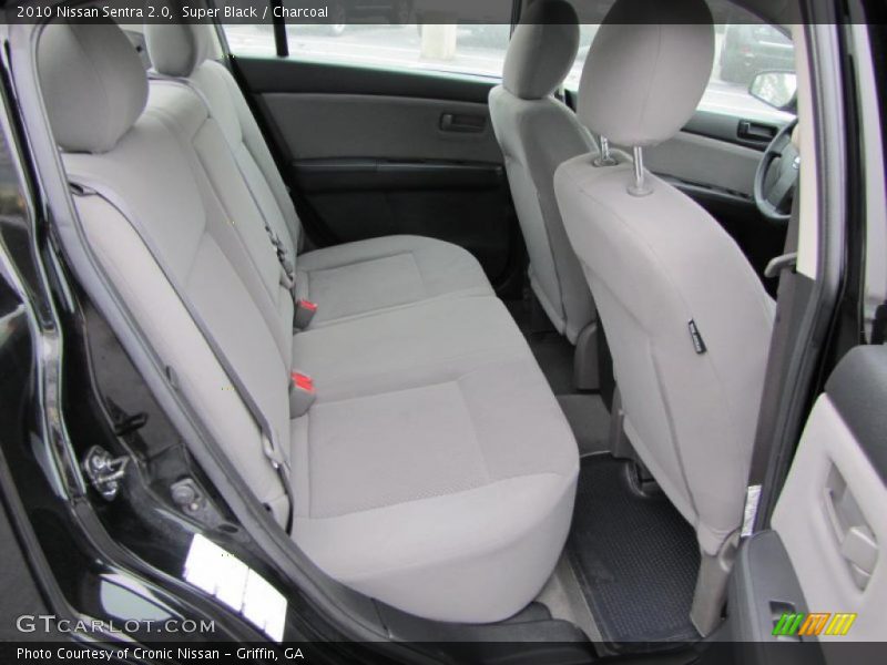  2010 Sentra 2.0 Charcoal Interior