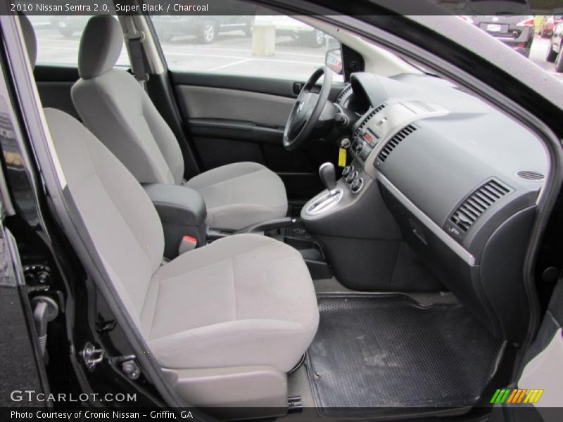  2010 Sentra 2.0 Charcoal Interior