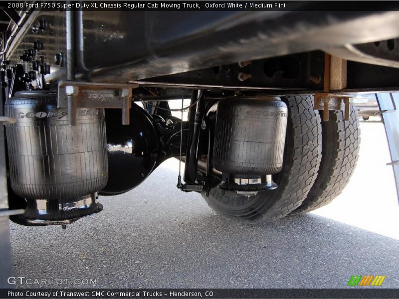 Oxford White / Medium Flint 2008 Ford F750 Super Duty XL Chassis Regular Cab Moving Truck