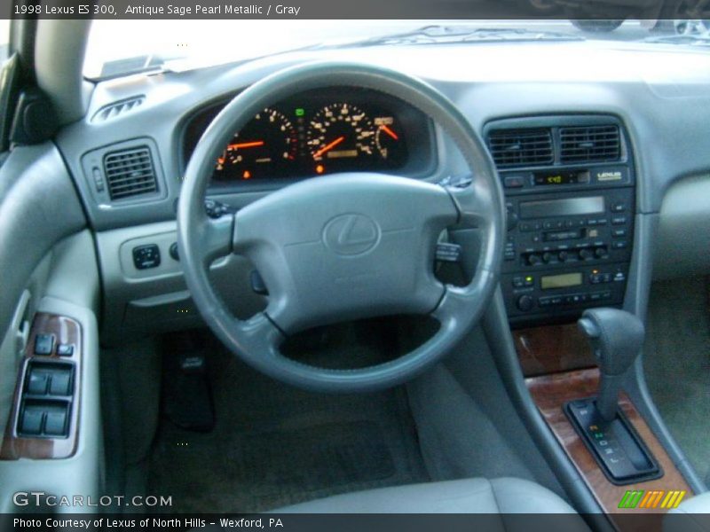 Antique Sage Pearl Metallic / Gray 1998 Lexus ES 300