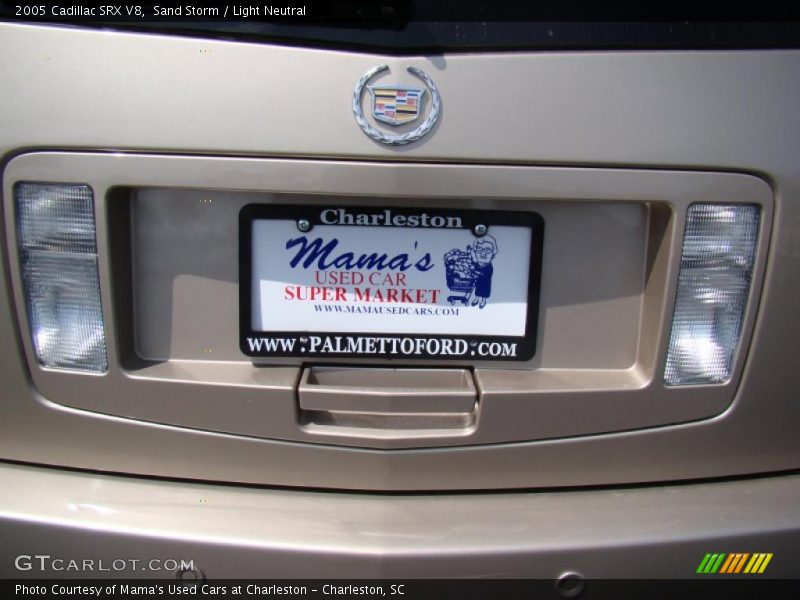 Sand Storm / Light Neutral 2005 Cadillac SRX V8