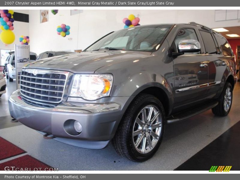 Mineral Gray Metallic / Dark Slate Gray/Light Slate Gray 2007 Chrysler Aspen Limited HEMI 4WD