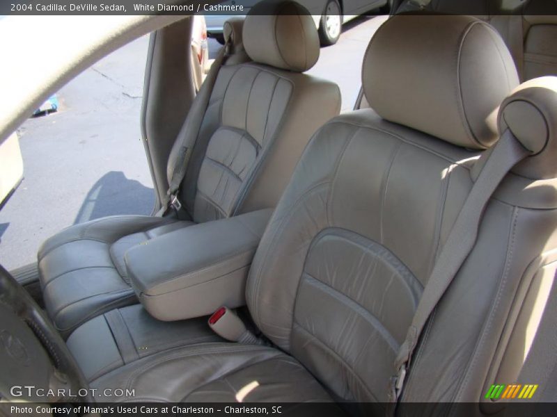White Diamond / Cashmere 2004 Cadillac DeVille Sedan