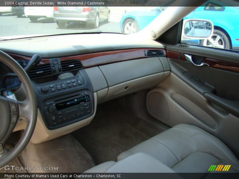 White Diamond / Cashmere 2004 Cadillac DeVille Sedan