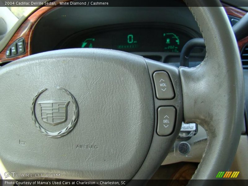 White Diamond / Cashmere 2004 Cadillac DeVille Sedan
